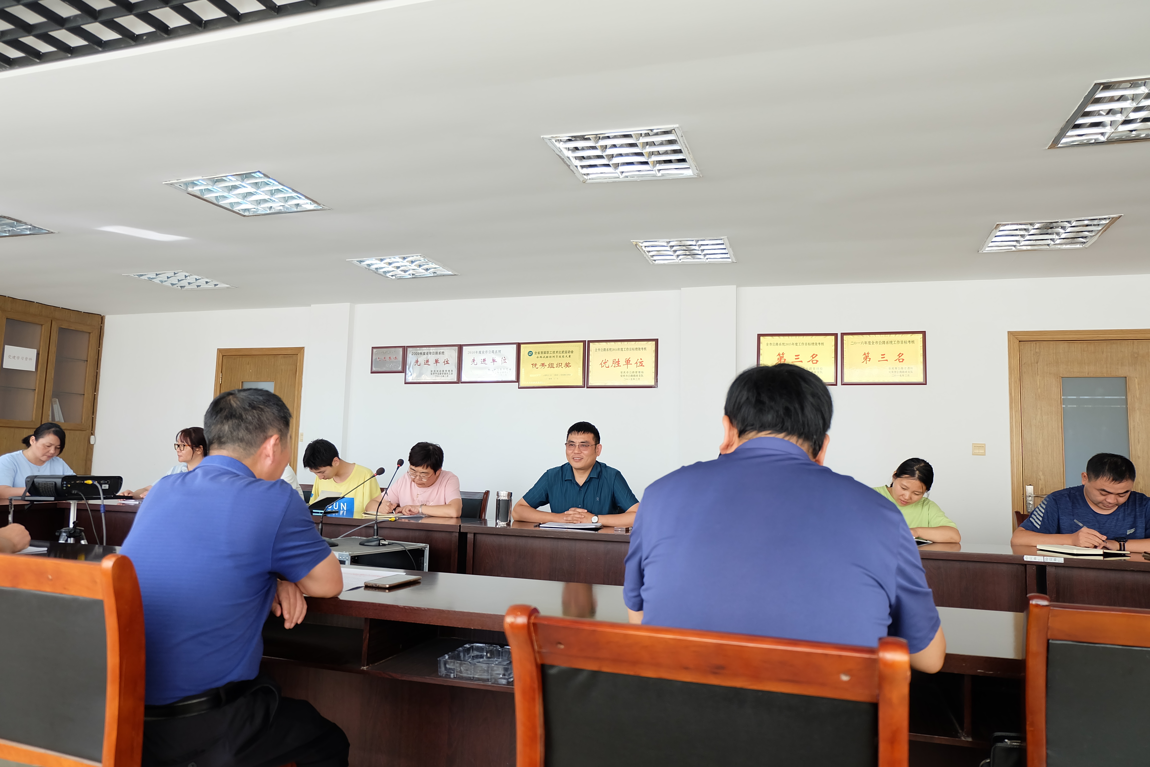 安慶市交通運輸綜合行政執(zhí)法支隊領(lǐng)導到公司指導工作